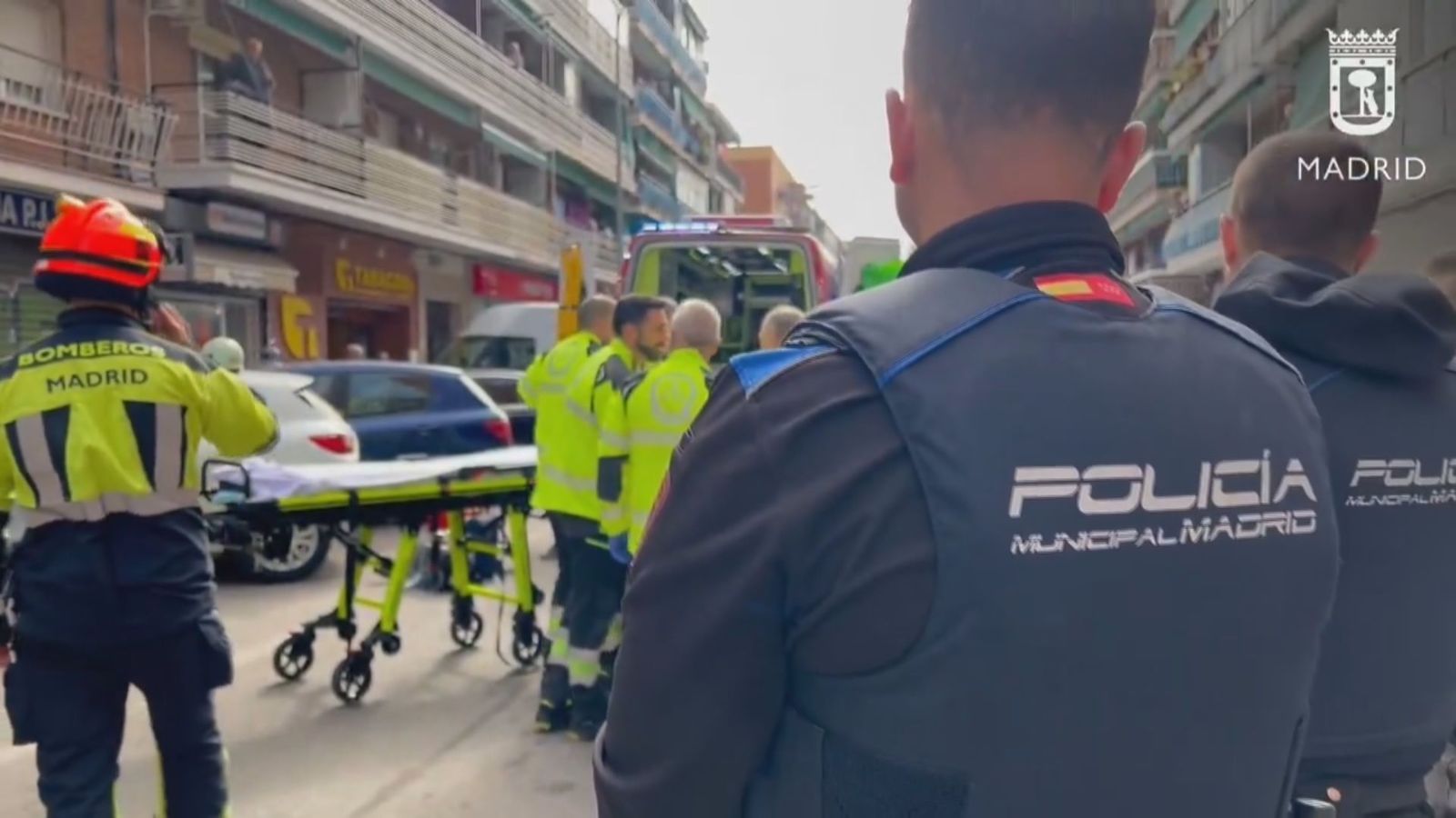 Conmoción en Vallecas por lo ocurrido a Joaquín y Rosa al caer por el hueco de un ascensor