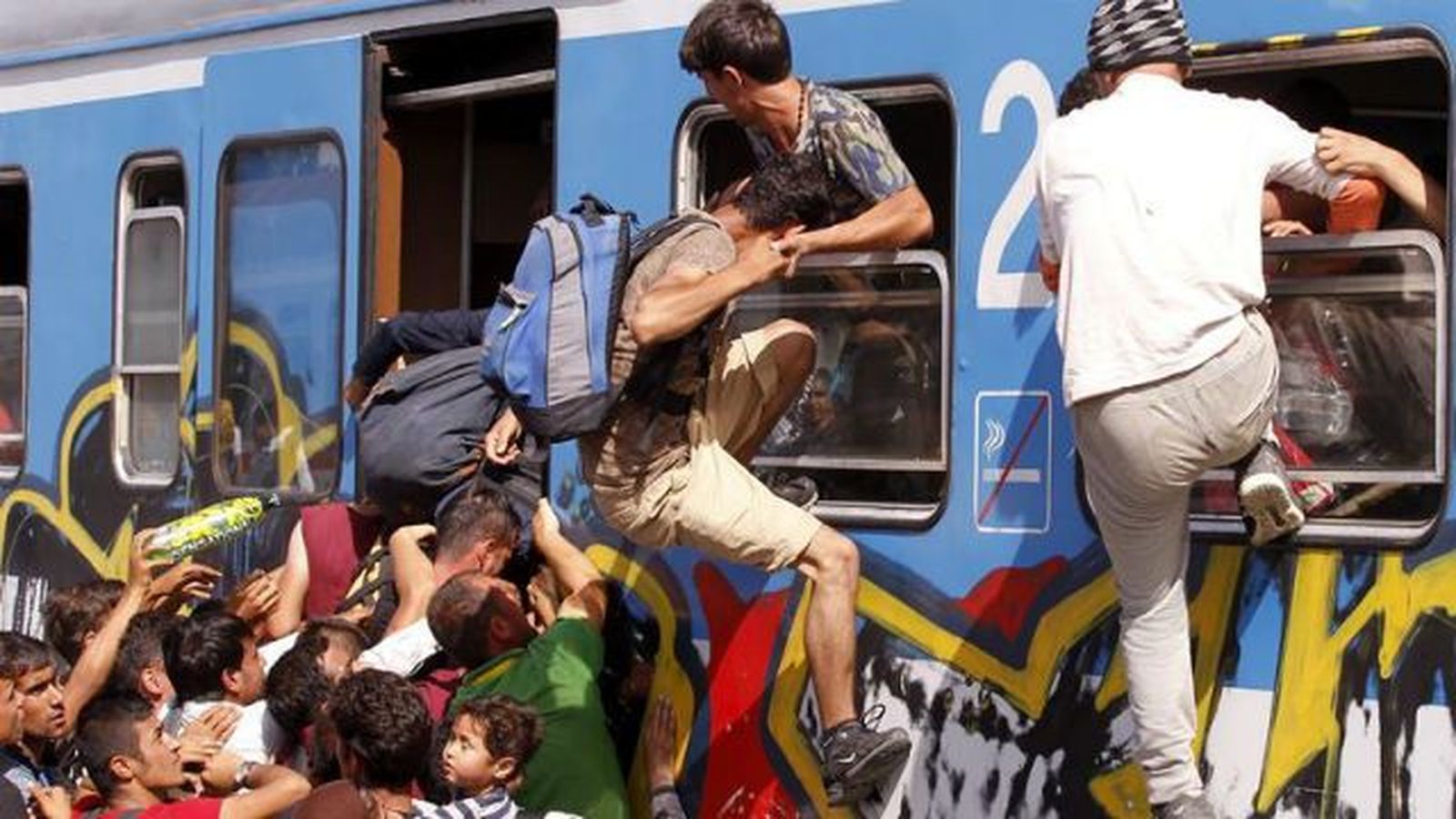 Los refugiados entran en Croacia pese al cierre de 7 pasos fronterizos