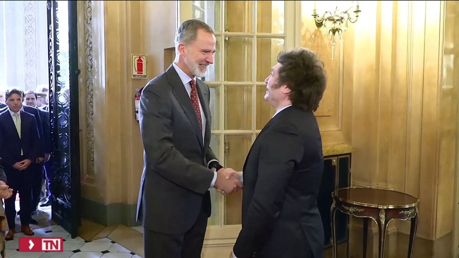 El rey visita a Milei