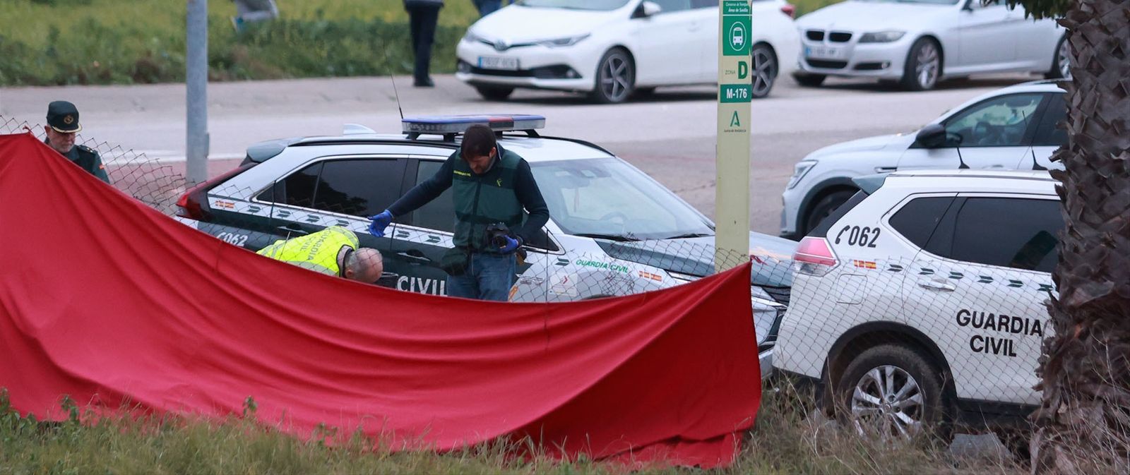 Gerena decreta dos días de luto por el menor muerto apuñalado a la salida del instituto