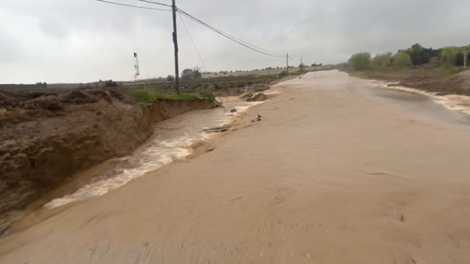 Las intensas lluvias vuelven a inundar una urbanización de Casarrubios del Monte