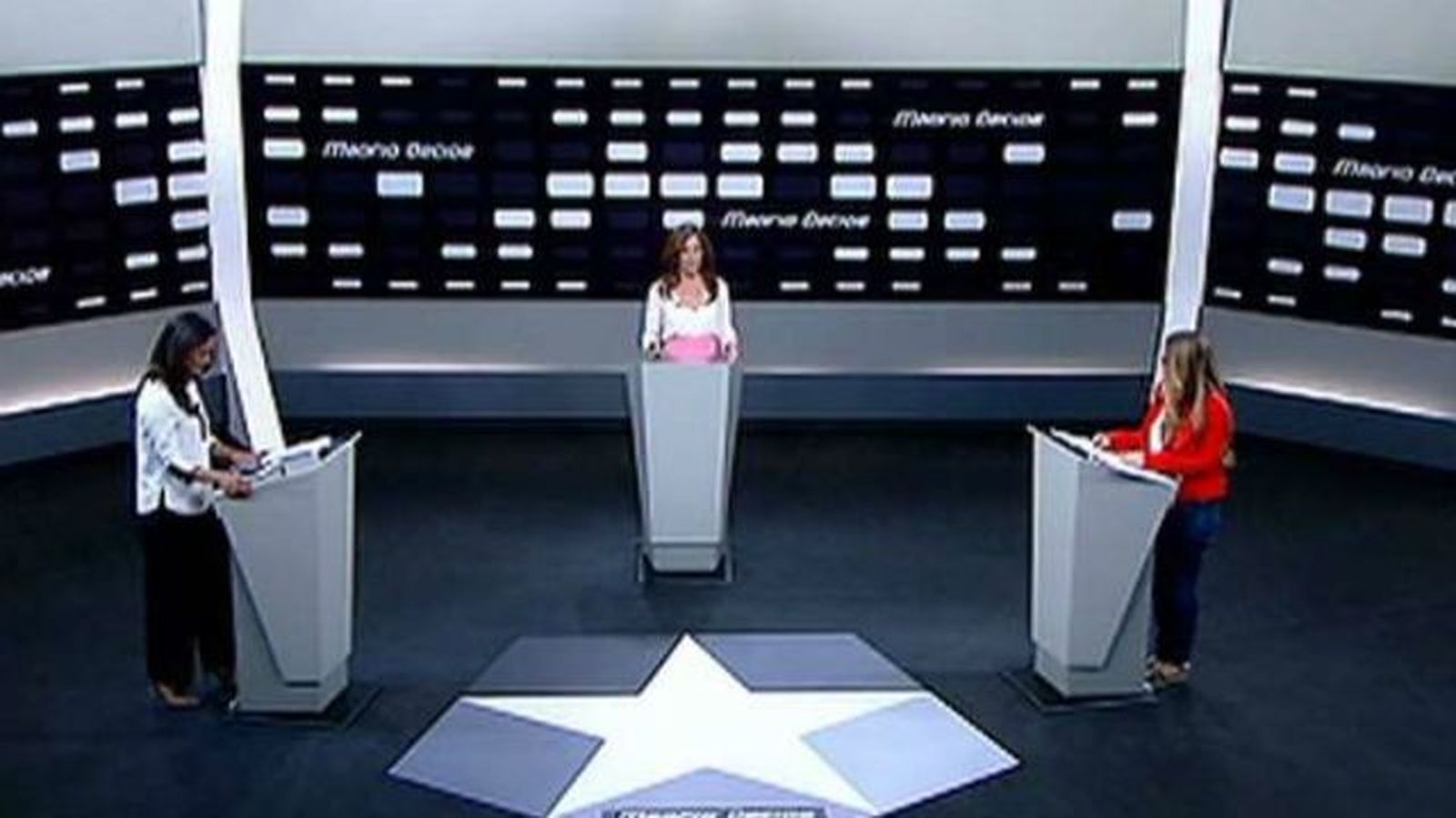 C's e IU se reprochan la falta de experiencia y el llevar años en despachos
