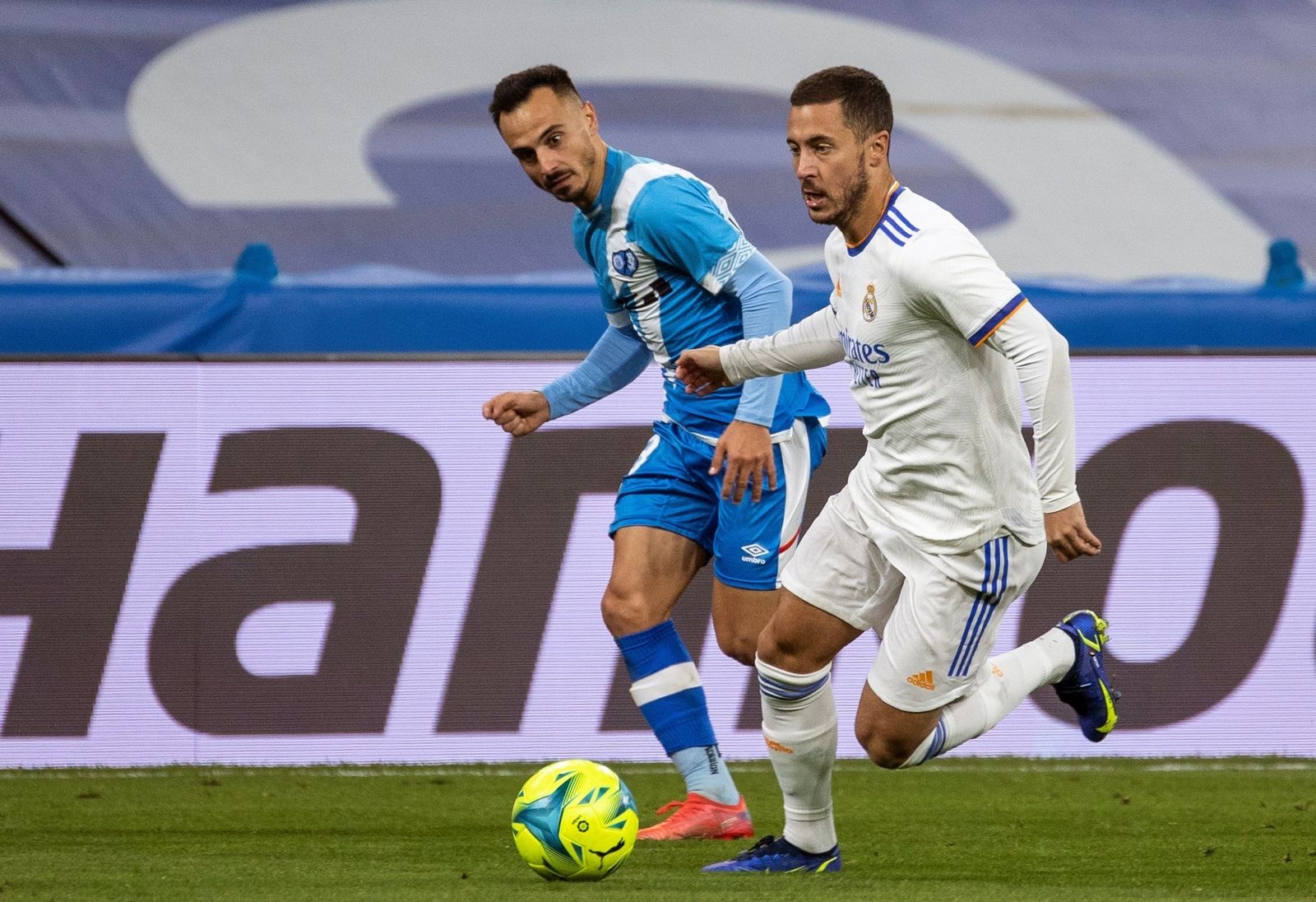 Hazard ante el Rayo Vallecano