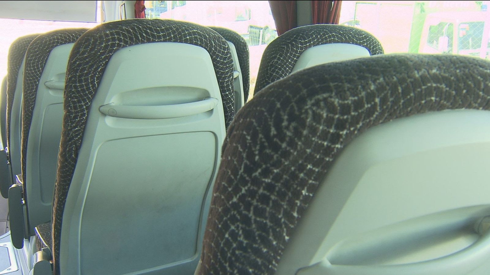El transporte escolar madrileño afronta la vuelta al cole con miedo a la Covid-19