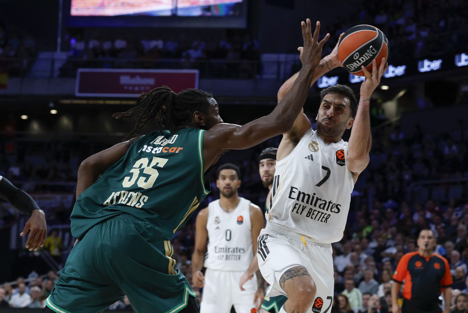 Campazzo ante el Panathinaikos
