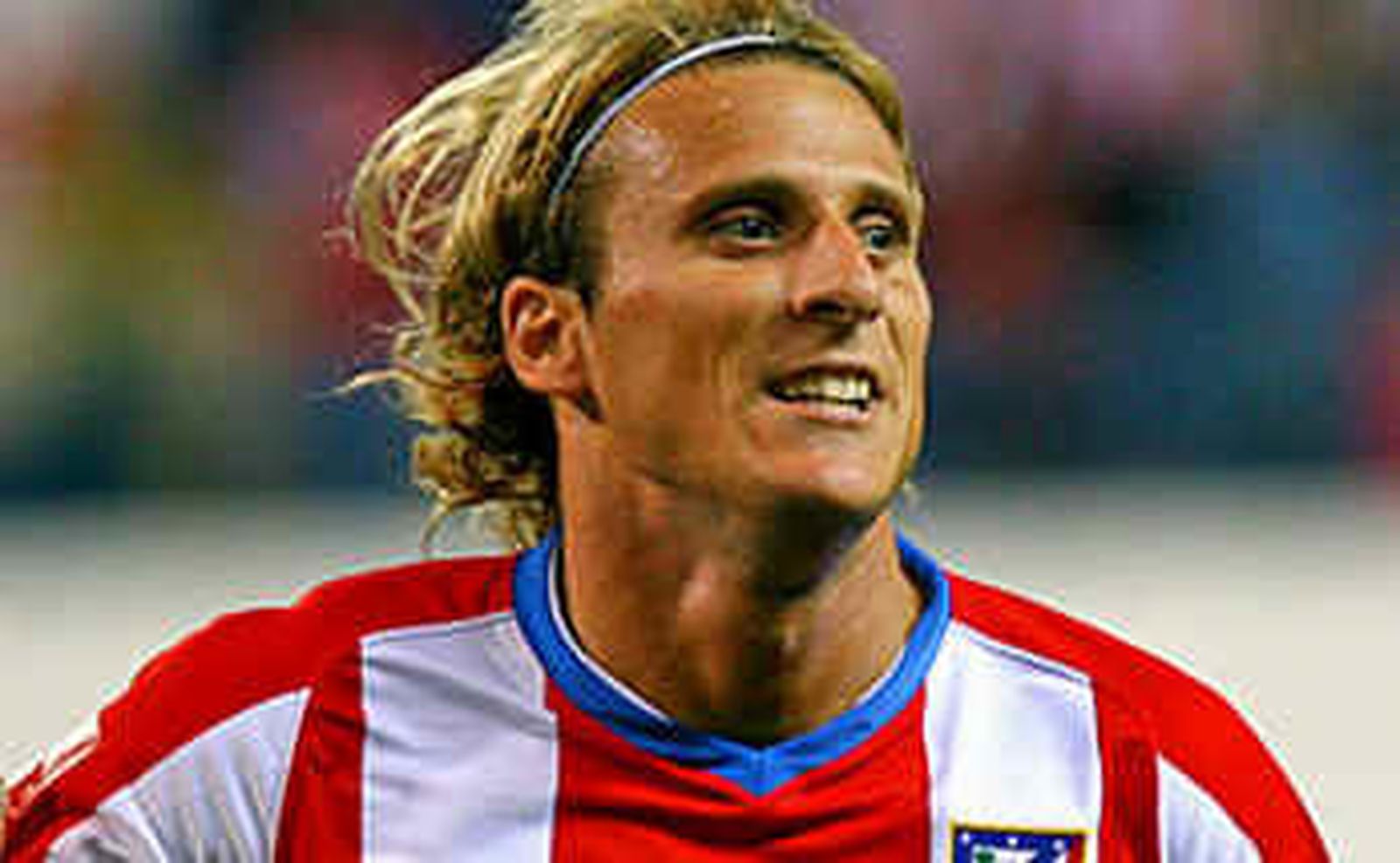 Forlán, Reyes y Ujfalusi, objetivo del Galatasaray