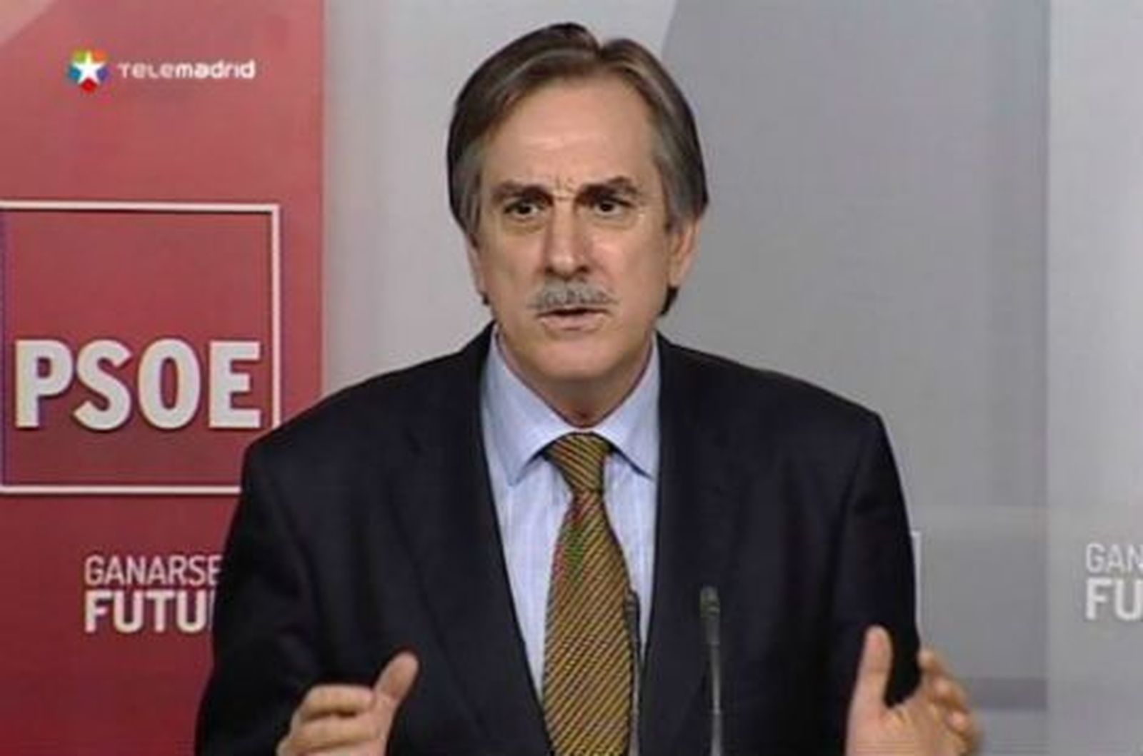 El PSOE estudia llevar al Constitucional la reforma de las pensiones