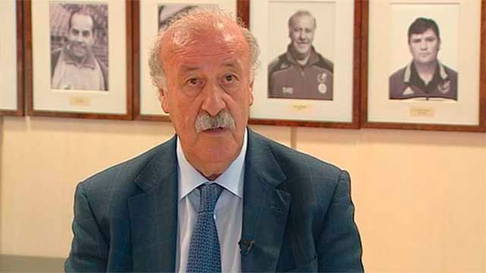 Del Bosque se sincera: "Hay agazapados que se alegran de las derrotas de España"