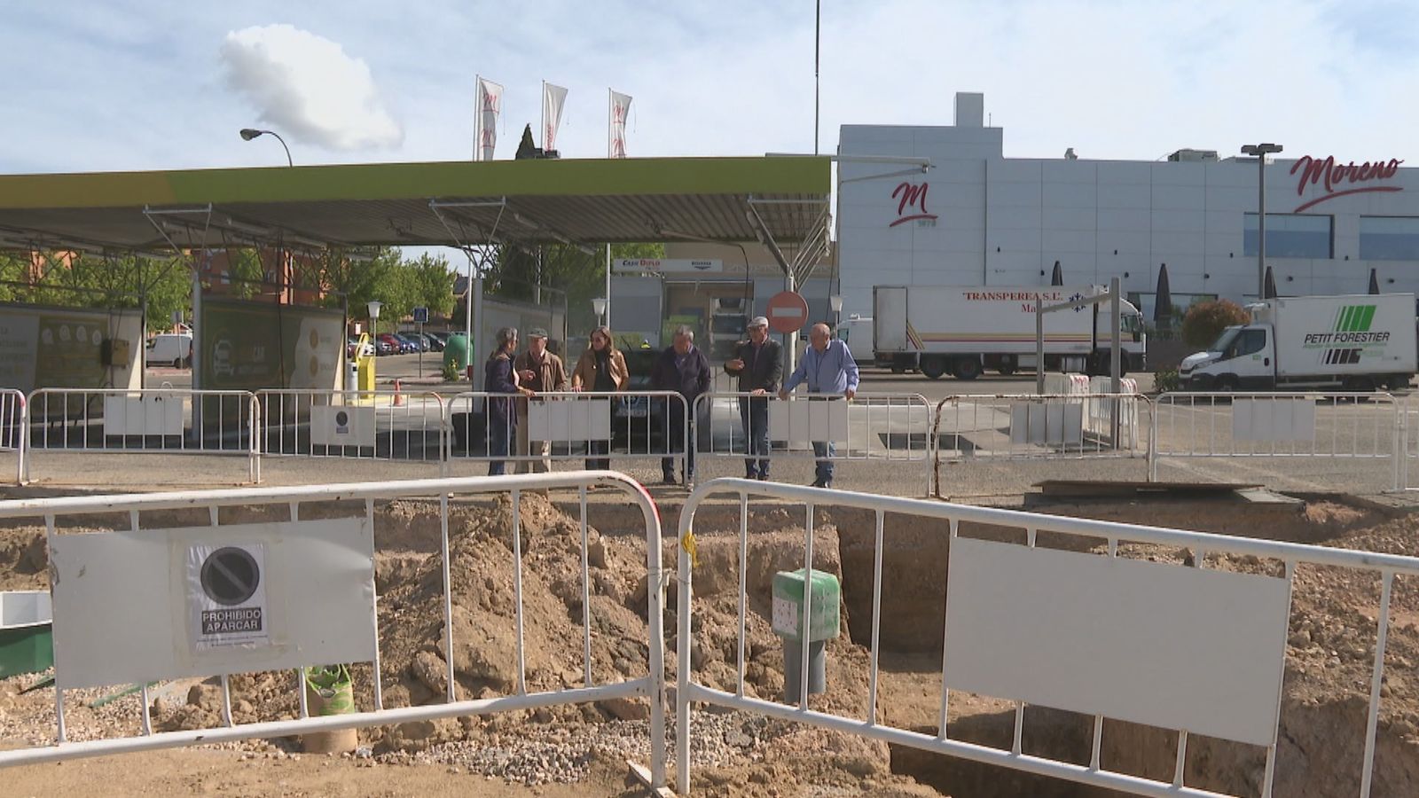 Vecinos de Getafe protestan por una gasolinera