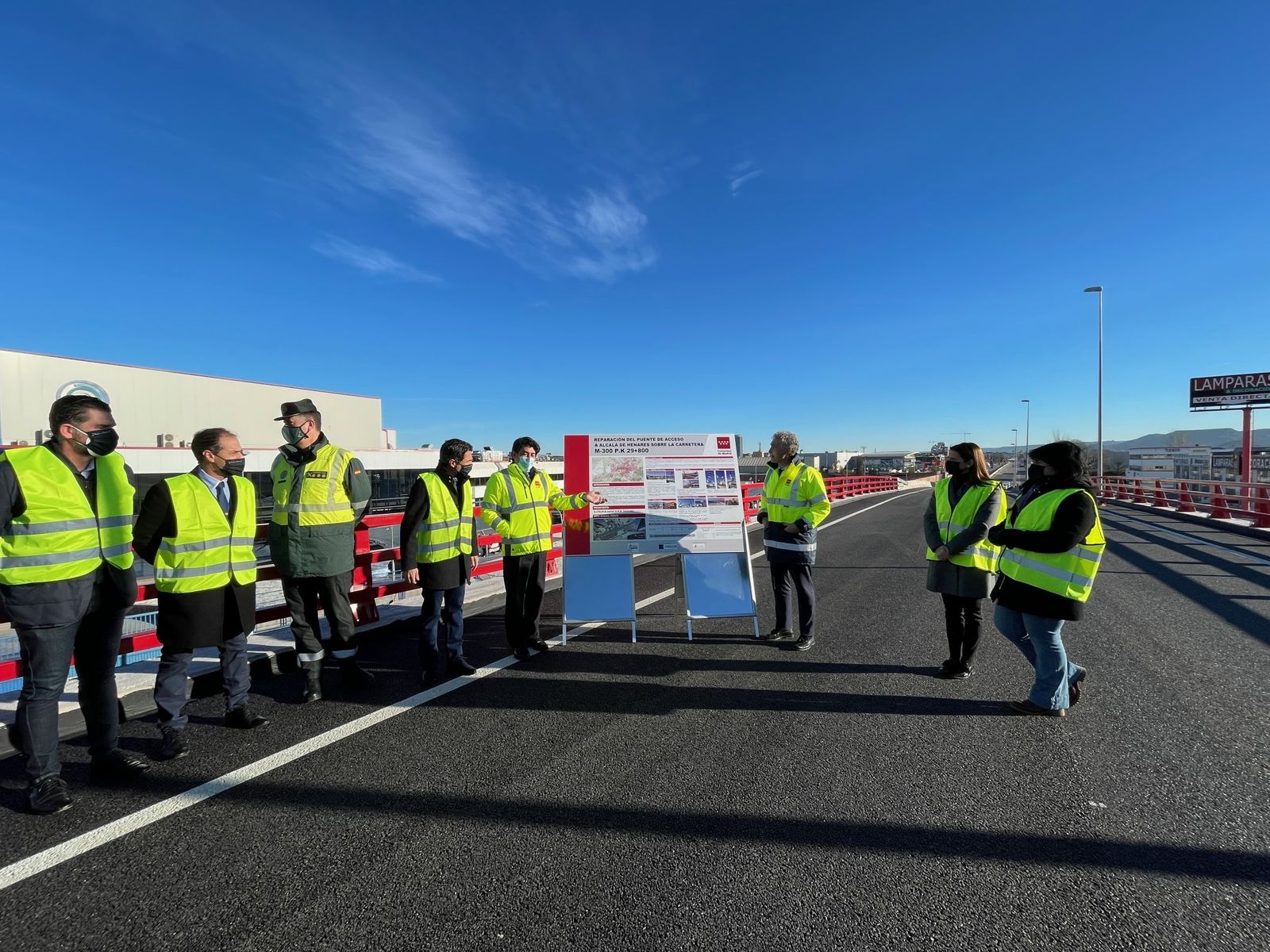 La Comunidad de Madrid reabre al tráfico el acceso a Alcalá de Henares por el puente de la M-300