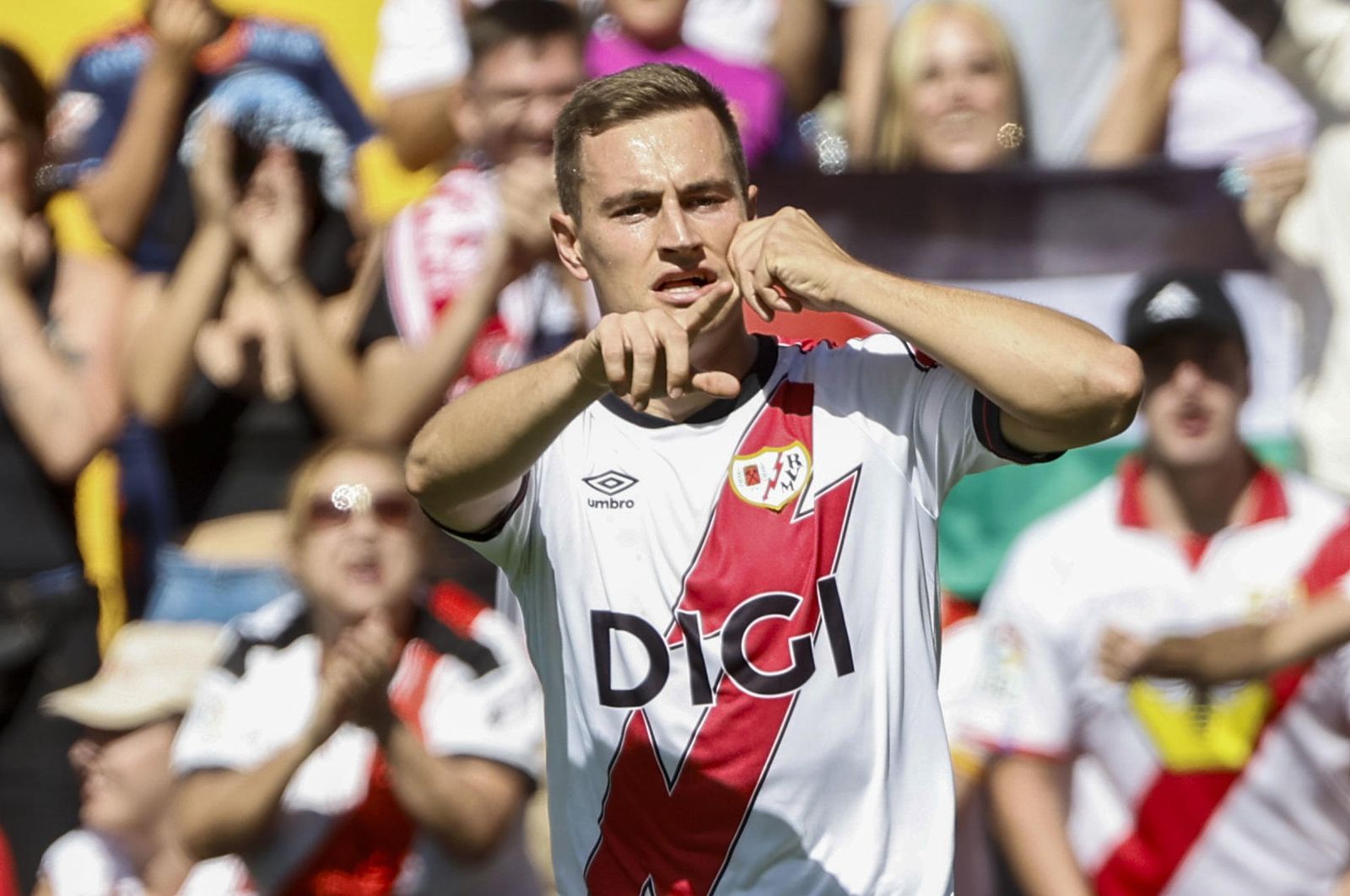 Jorge De Frutos celebra su gol ante el Celta