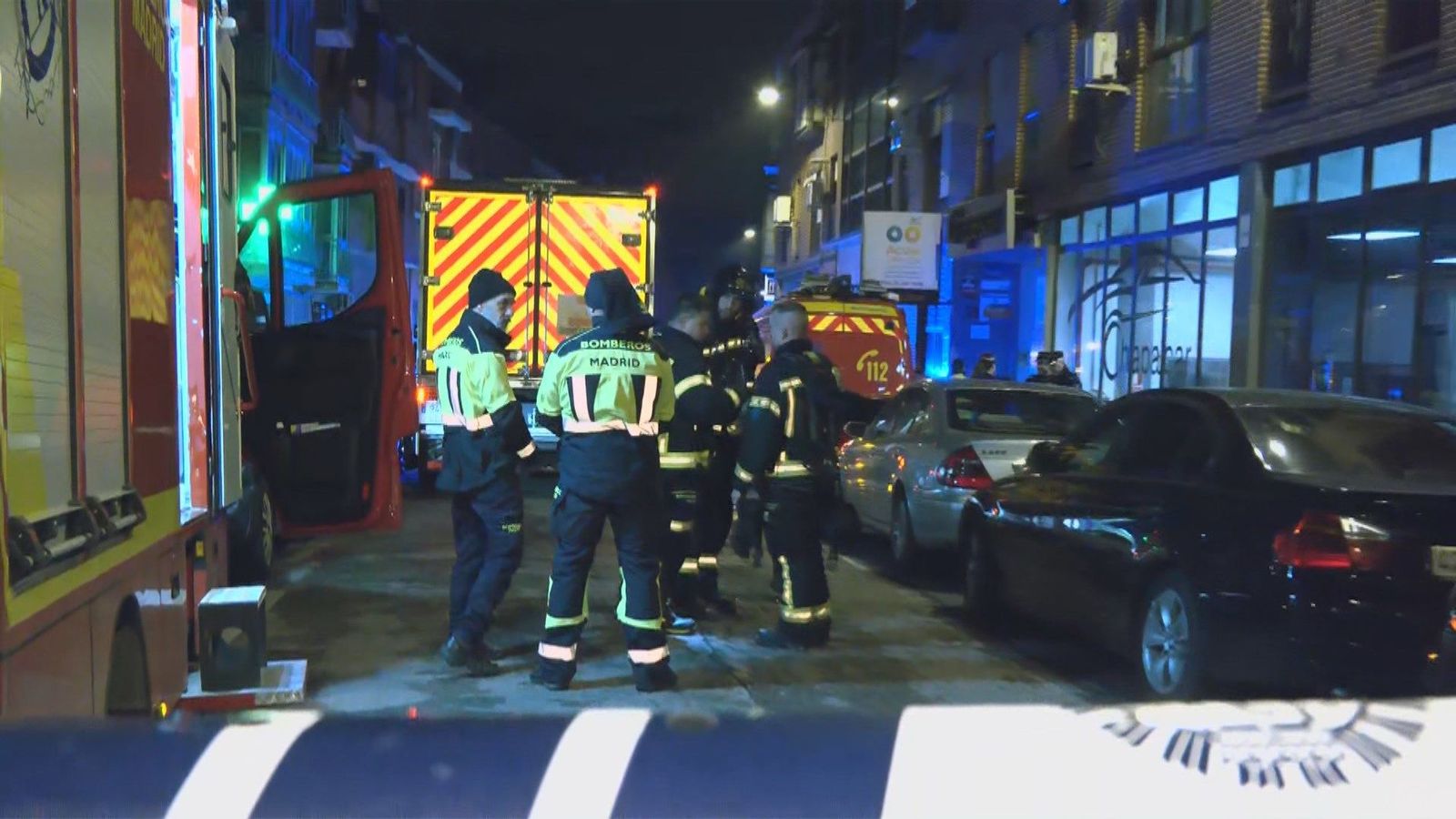 La batería de un coche híbrido provoca un incendio en un garaje de Puente de Vallecas