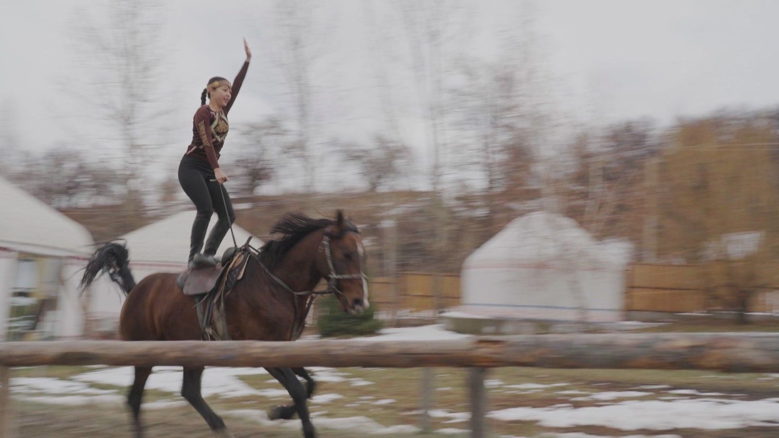 Acrobacias a caballo: un espectáculo señal de identidad de la cultura de Kazajistán