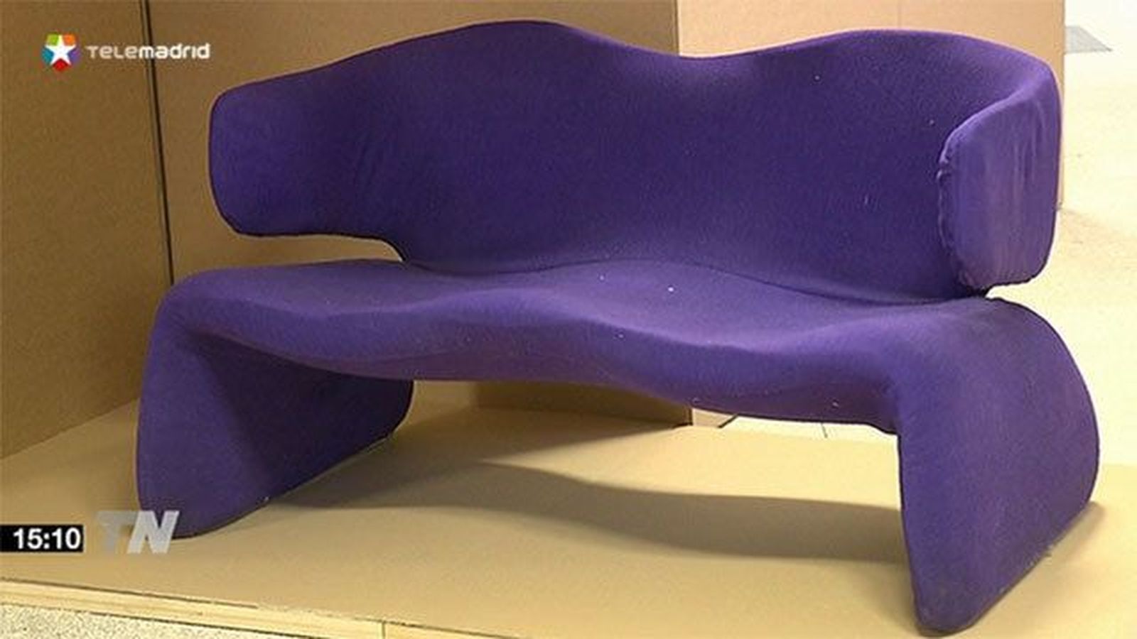 La muestra 'Vivir con un icono' recorre los  hitos del diseño de muebles y objetos