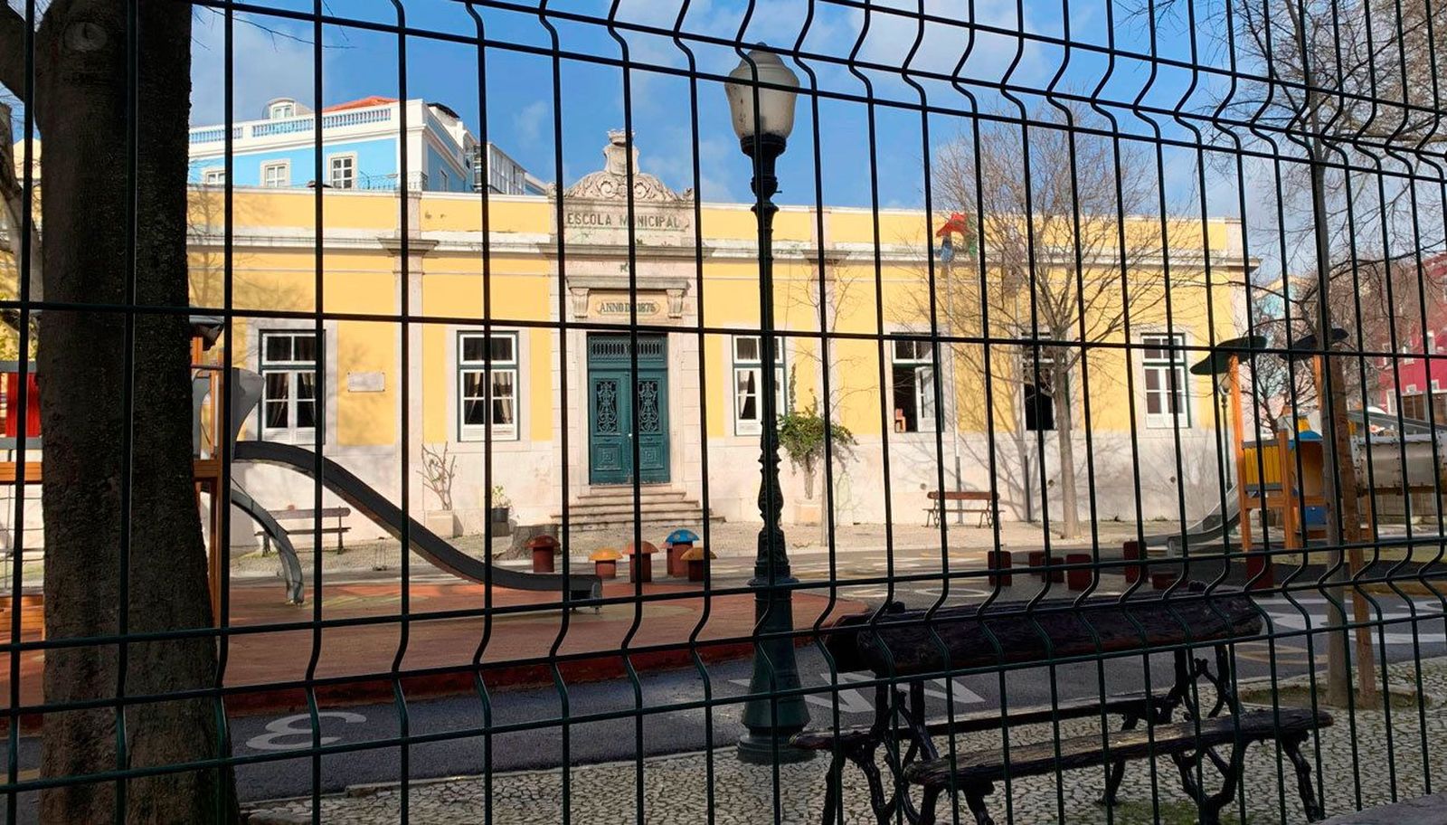 “Desde estas fiestas los muertos han aumentado en Portugal y los contagios también”