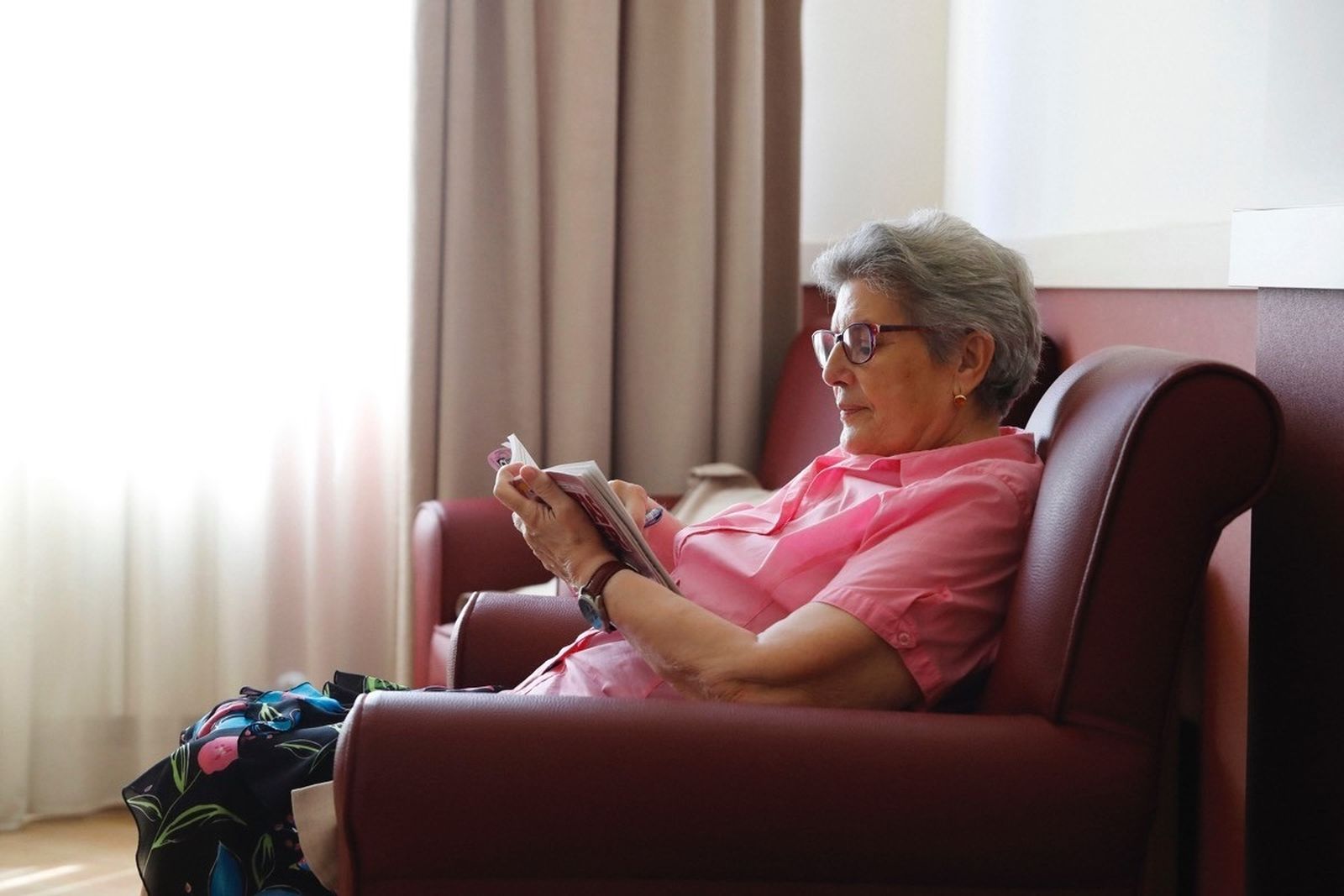 Mujer leyendo