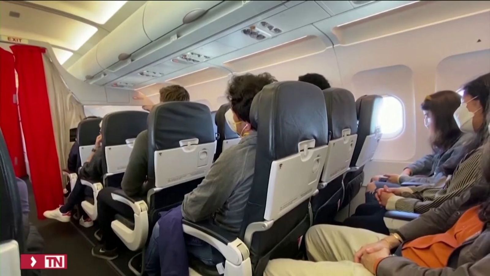 Iberia defiende los vuelos domésticos