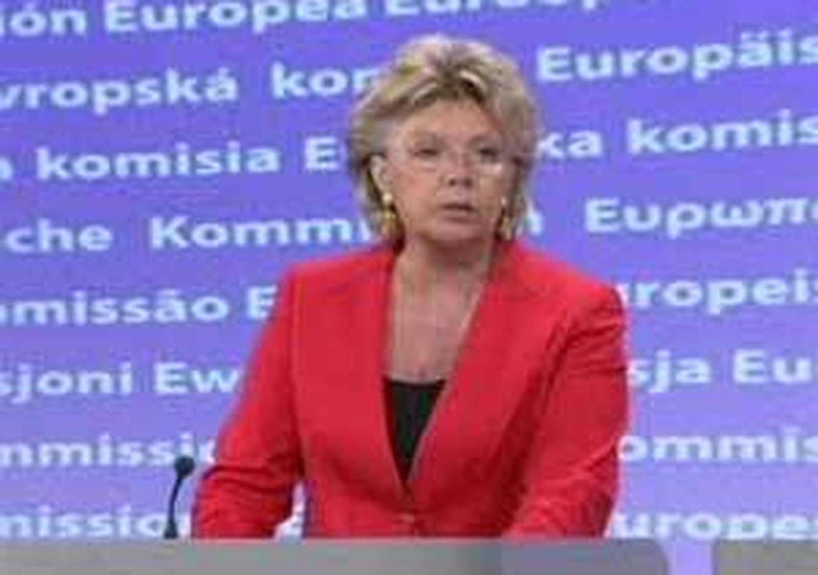 La Comisión Europea quiere imponer a las empresas una cuota mínima de mujeres directivas
