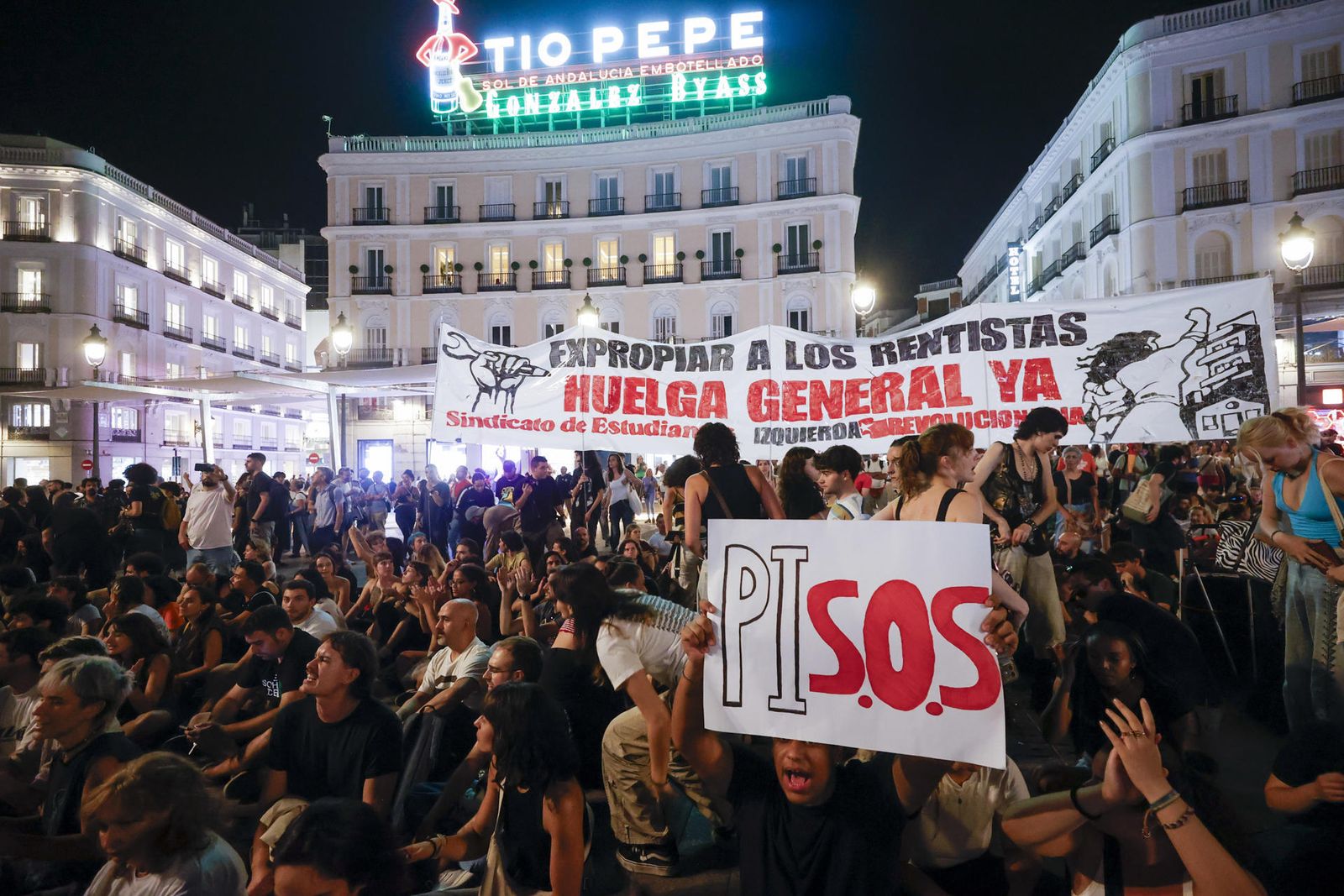 Manifestación del Sindicato de Inquilinas en Sol