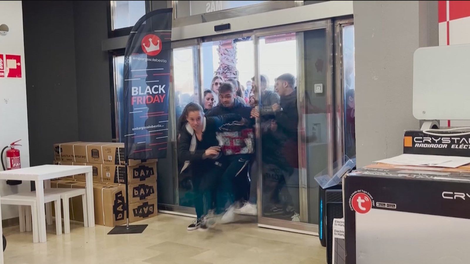 Una tienda de Alicante venderá muebles por un euro durante el Black Friday