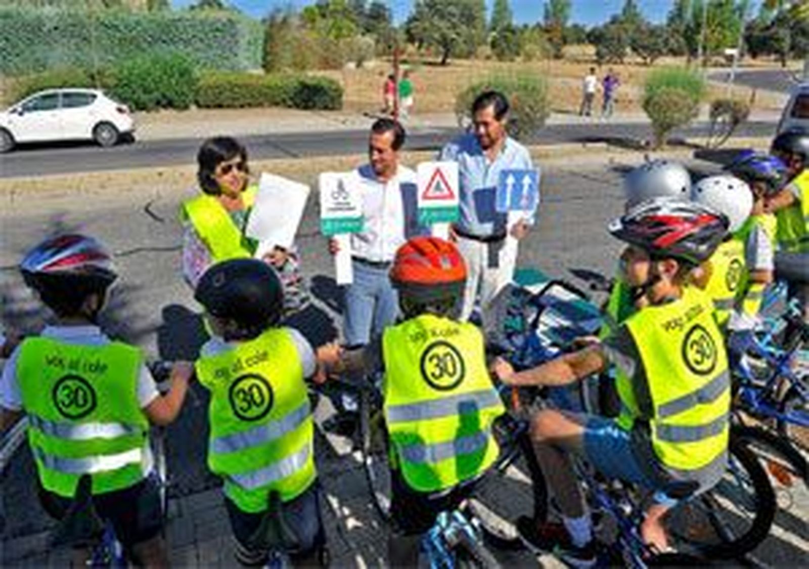 Las Rozas une por bici ocho centros educativos del municipio