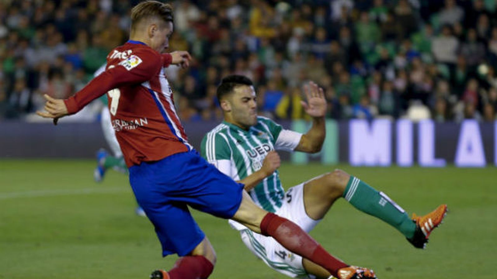 Fernando Torres ante el Betis