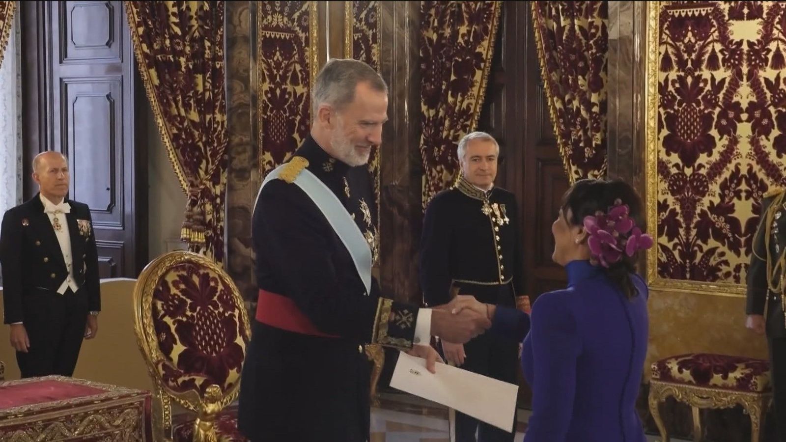 El rey recibe las cartas credenciales de 6 nuevos embajadores