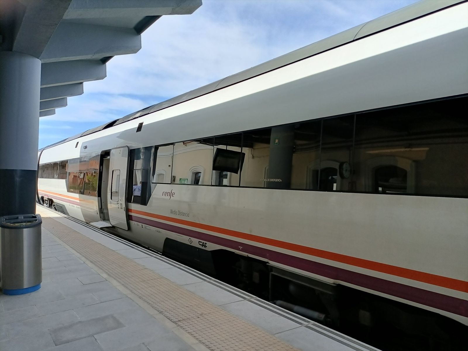Tren de Media Distancia