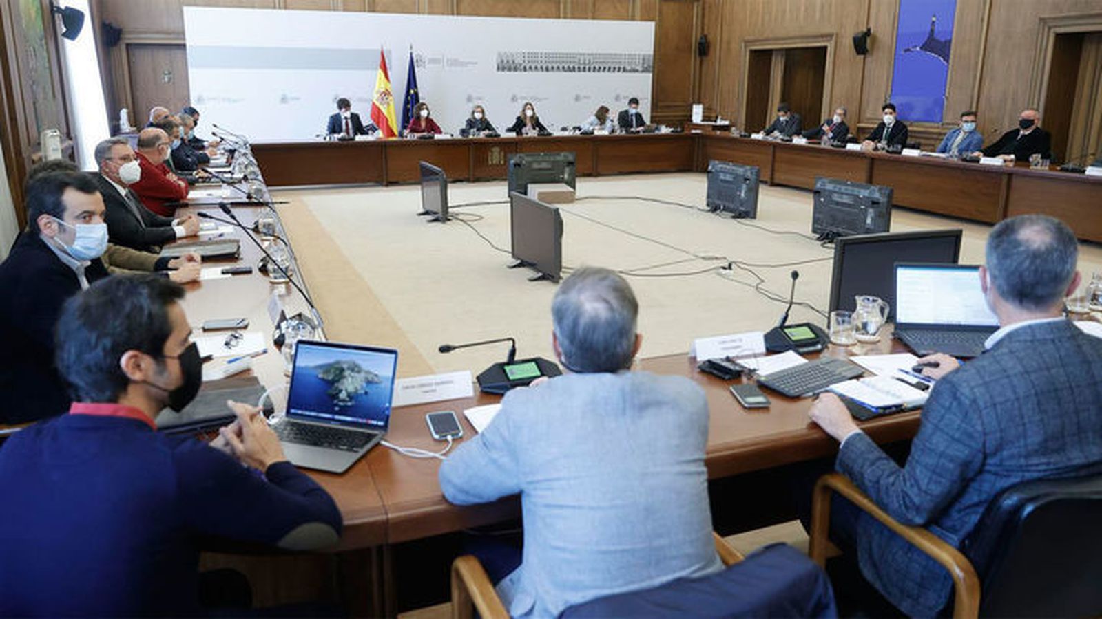 Los 7 puntos clave del acuerdo entre el Gobierno y los transportistas