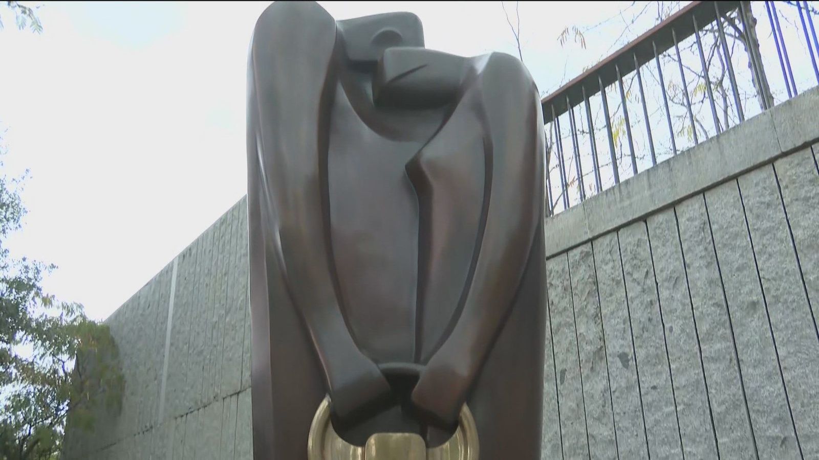 Madrid inaugura un monumento a las víctimas de accidentes de tráfico