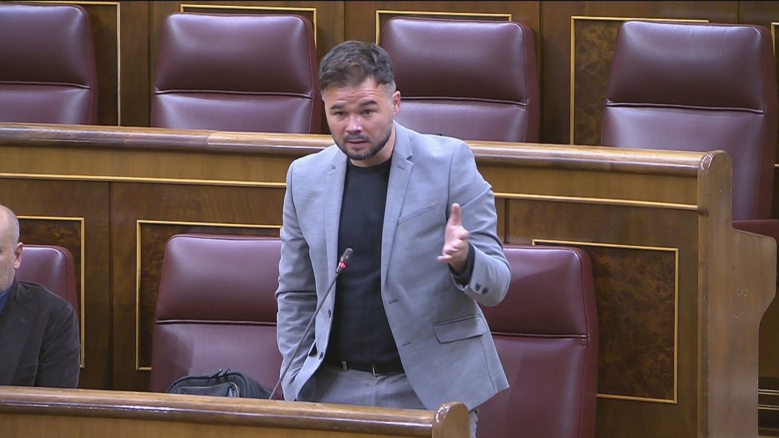 El PP llama “inútil” a Irene Montero en el Congreso y Rufián sale en su defensa