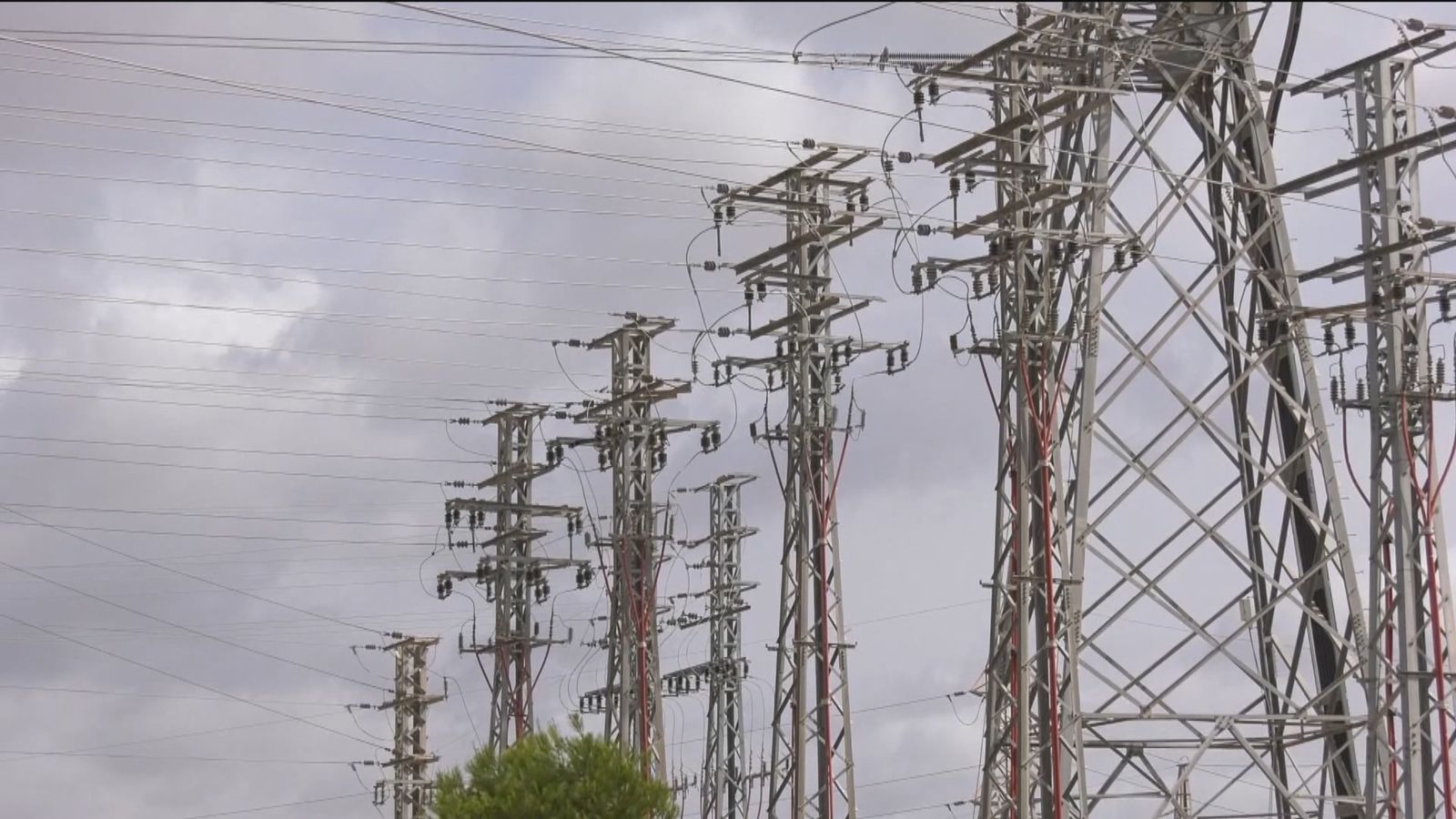 Bruselas ofrece limitar los precios en el mercado mayorista de la electricidad