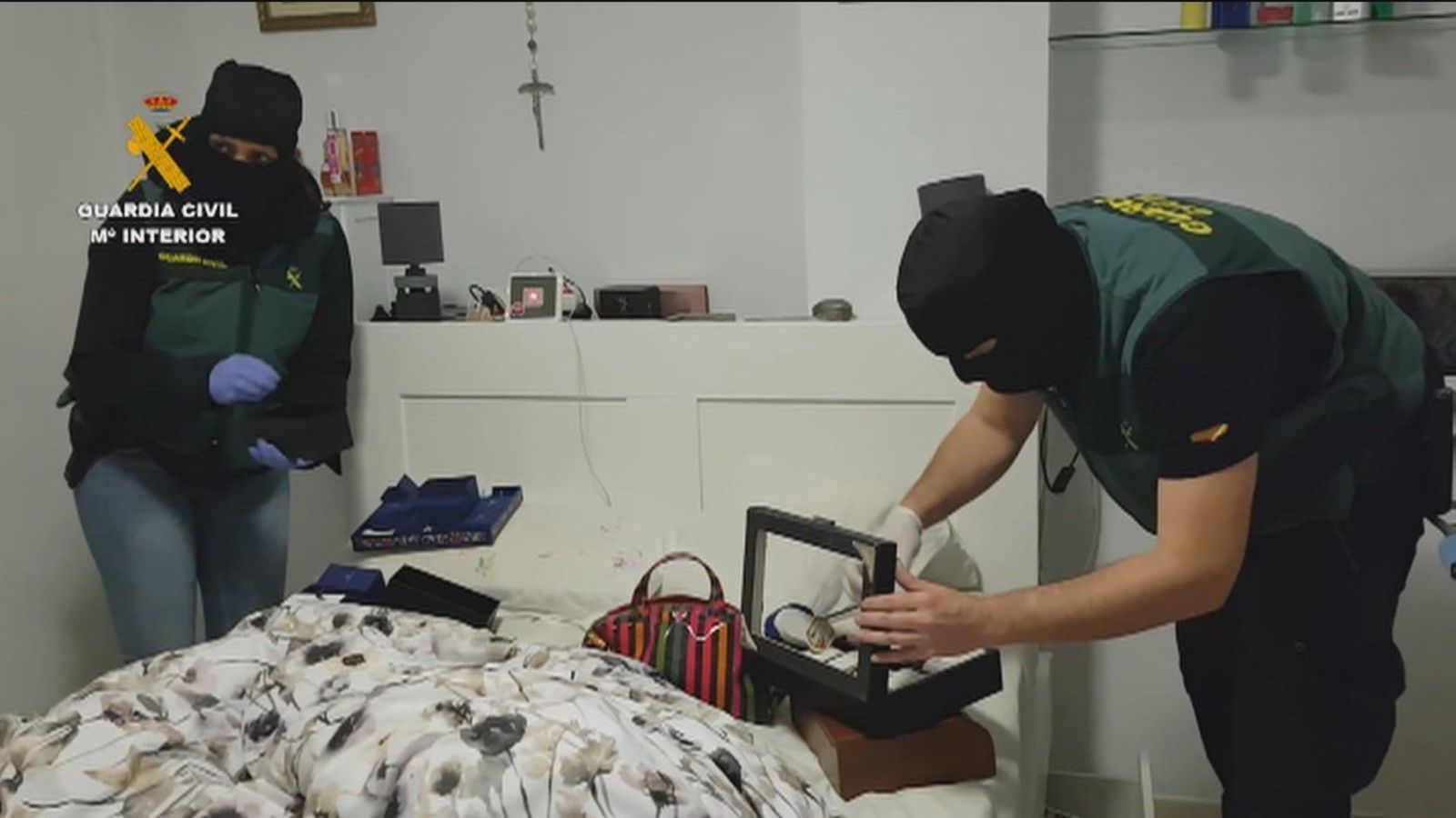 Cien detenidos tras desmantelarse una red que distribuía hachís y marihuana por Europa desde Andalucía