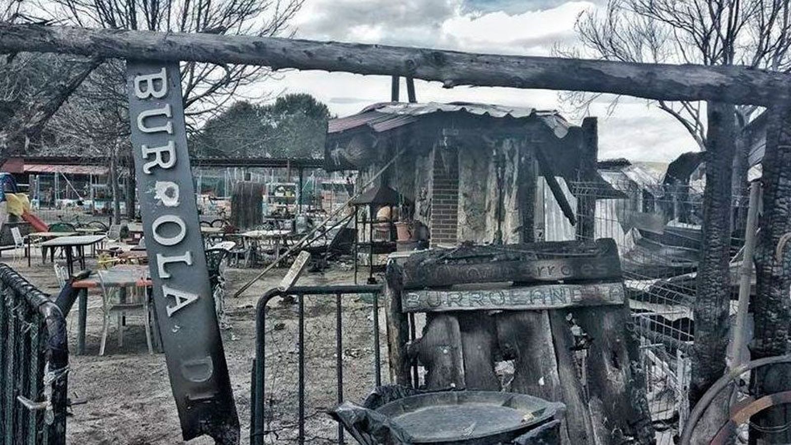 Se incendia la protectora de animales Burrolandia