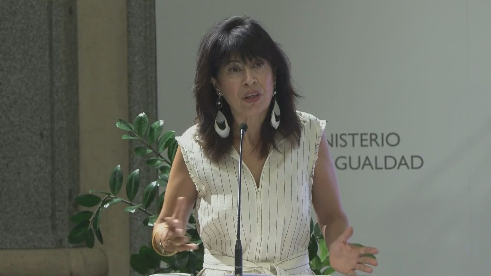 Ana Redondo impulsa la campaña 'Por huevos' , "ante la ola reacciónaria" y "negacionista de "muchos hombres"