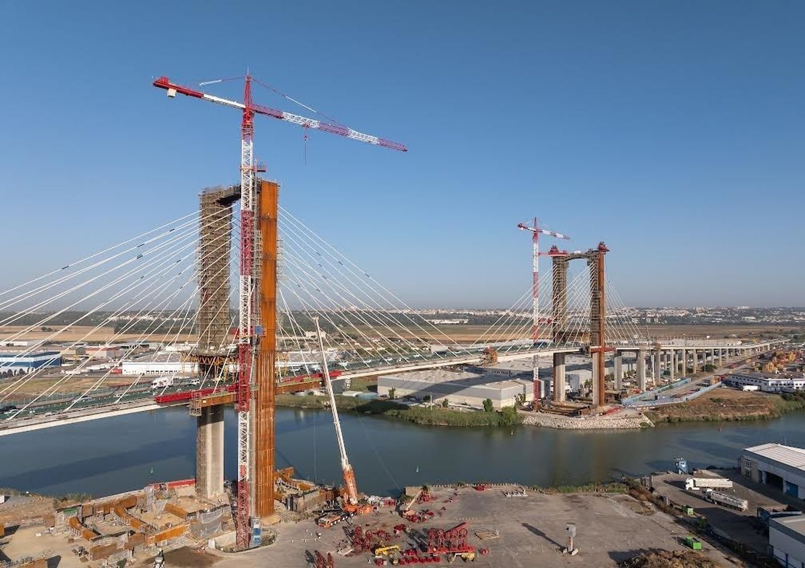 Servinabar pudo llevarse 1,8 millones por las obras de Acciona en el Puente del Centenario