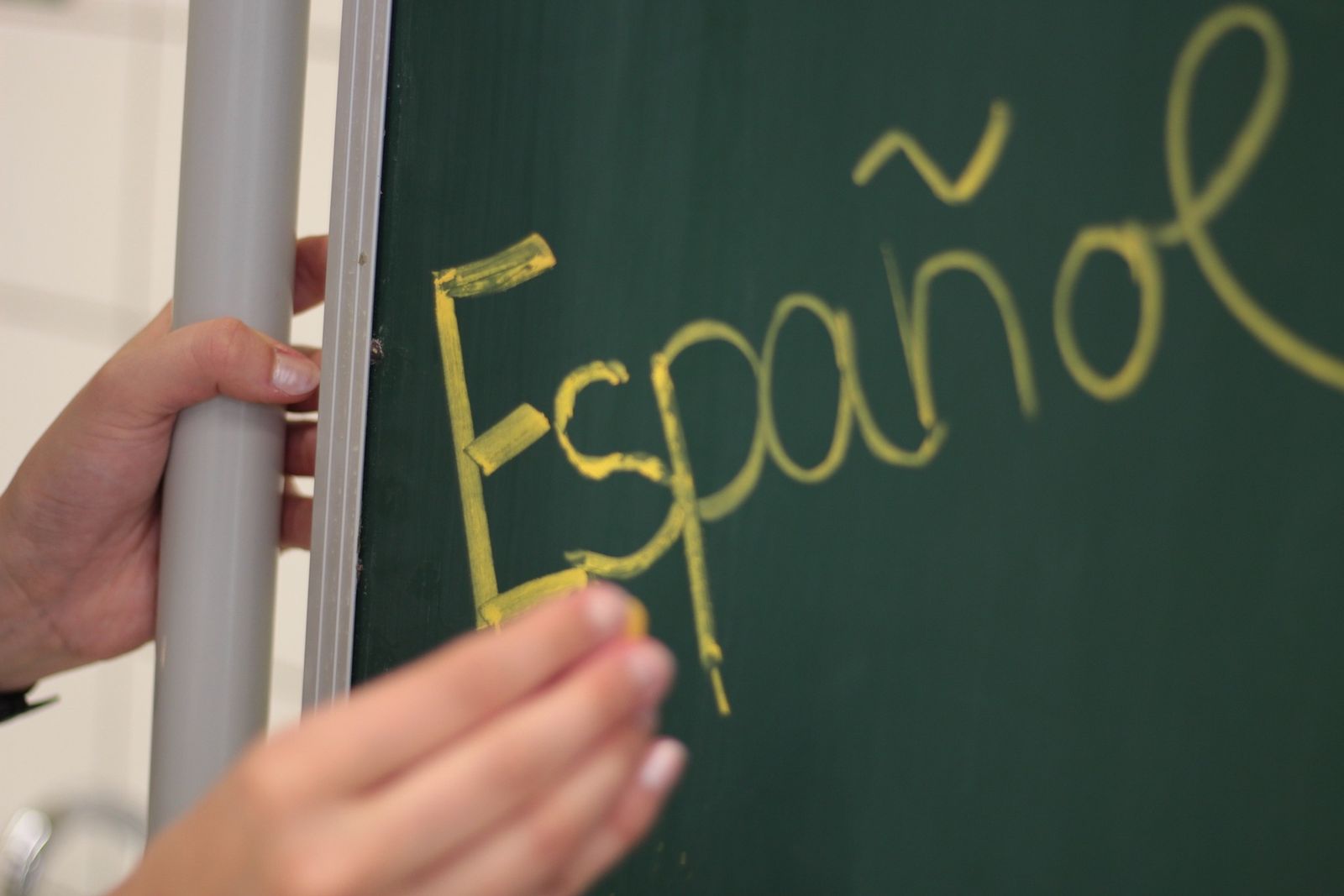 El español sigue creciendo con cerca de 496 millones de hablantes nativos