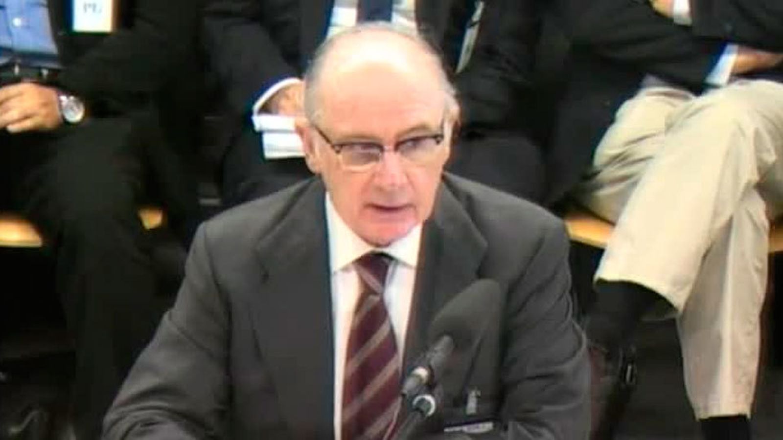Rodrigo Rato acusa a la fiscal de acoger las "disparatadas" conclusiones  de la UCO