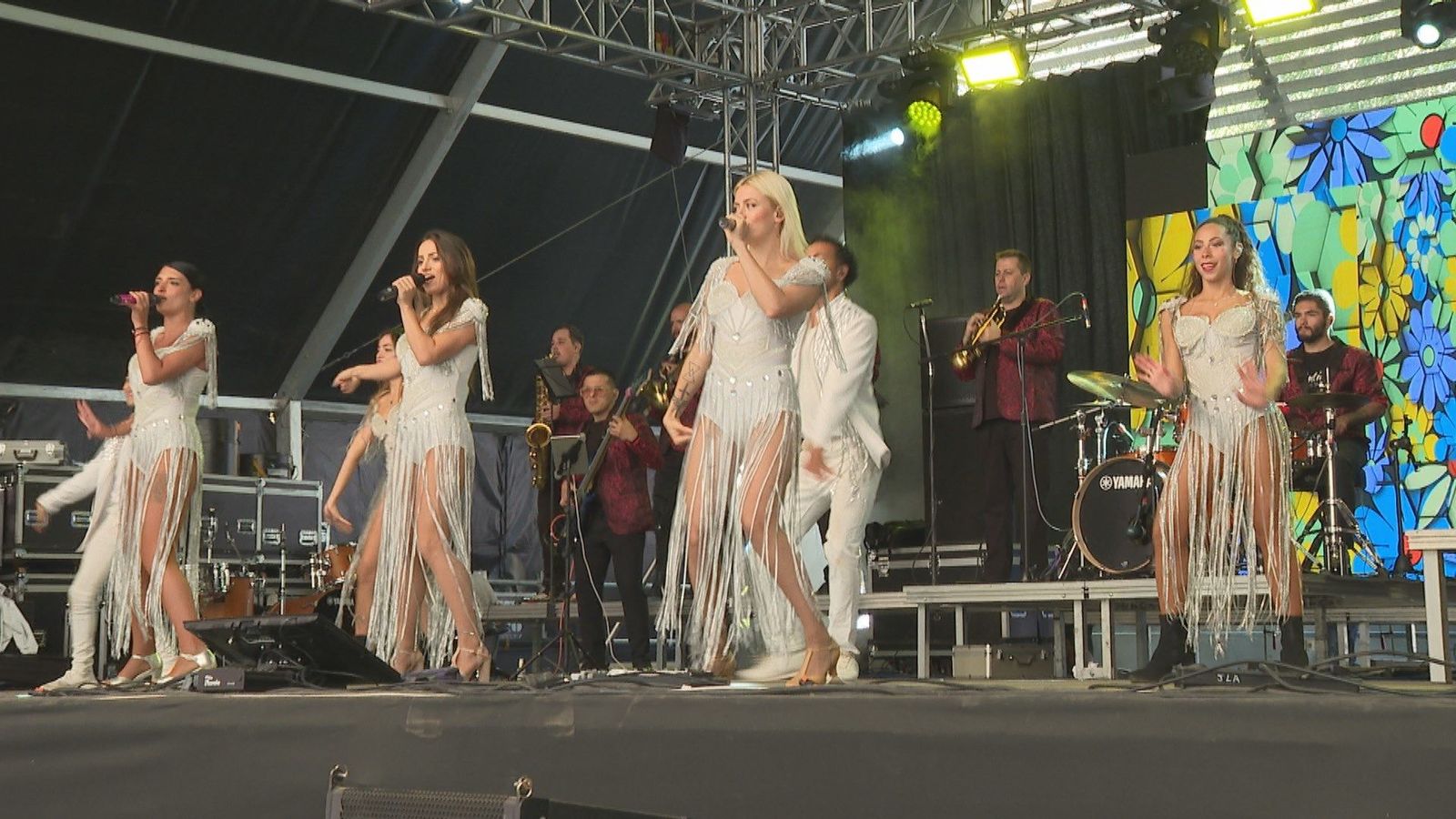 Día grande en las fiestas patronales del Barrio del Pilar