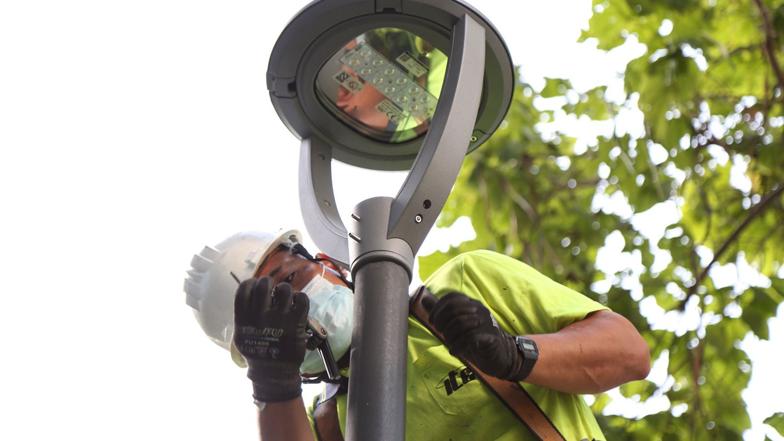El 70% de las farolas de Móstoles son de led de bajo consumo