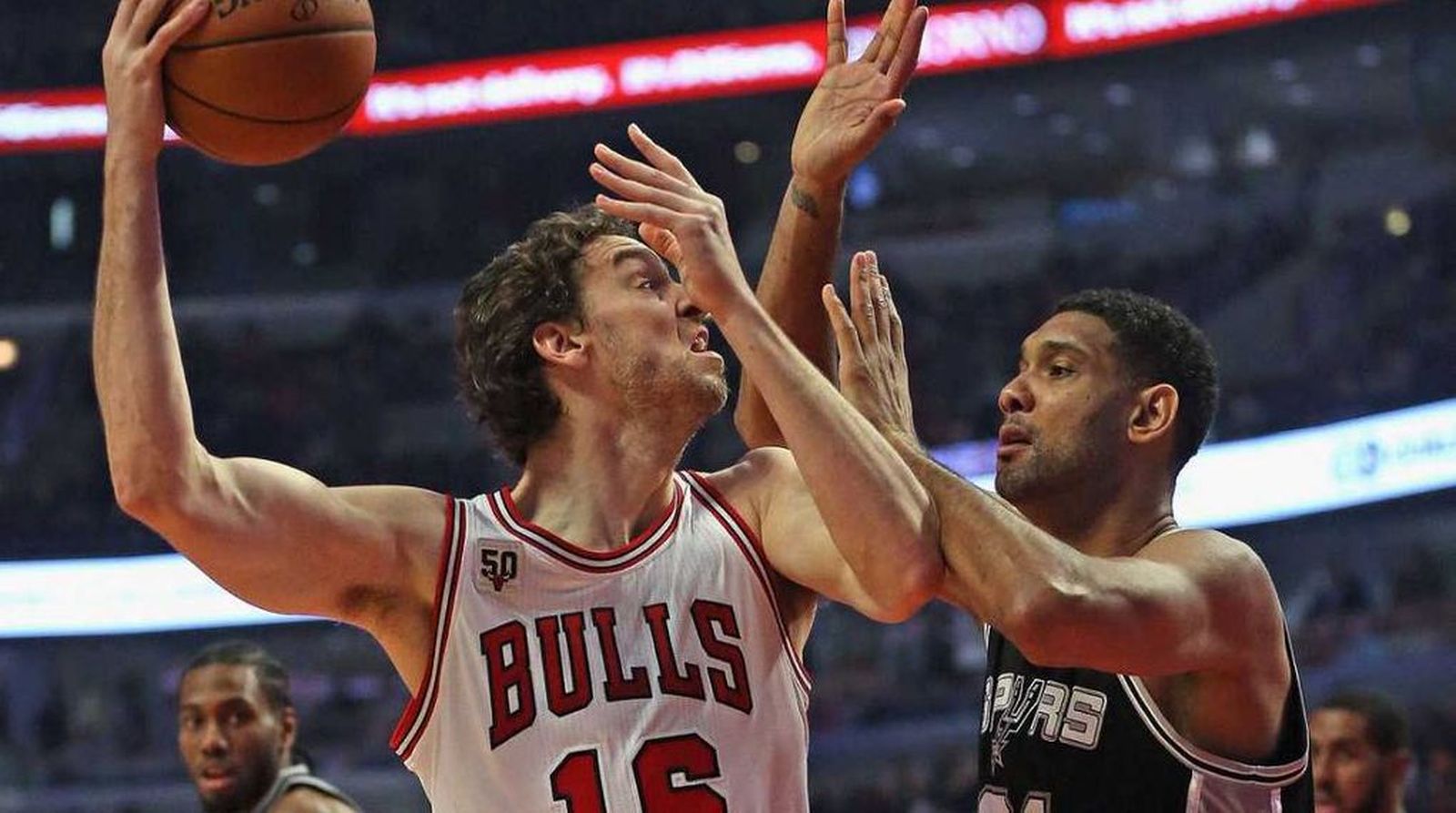 Pau Gasol acaba con los Spurs