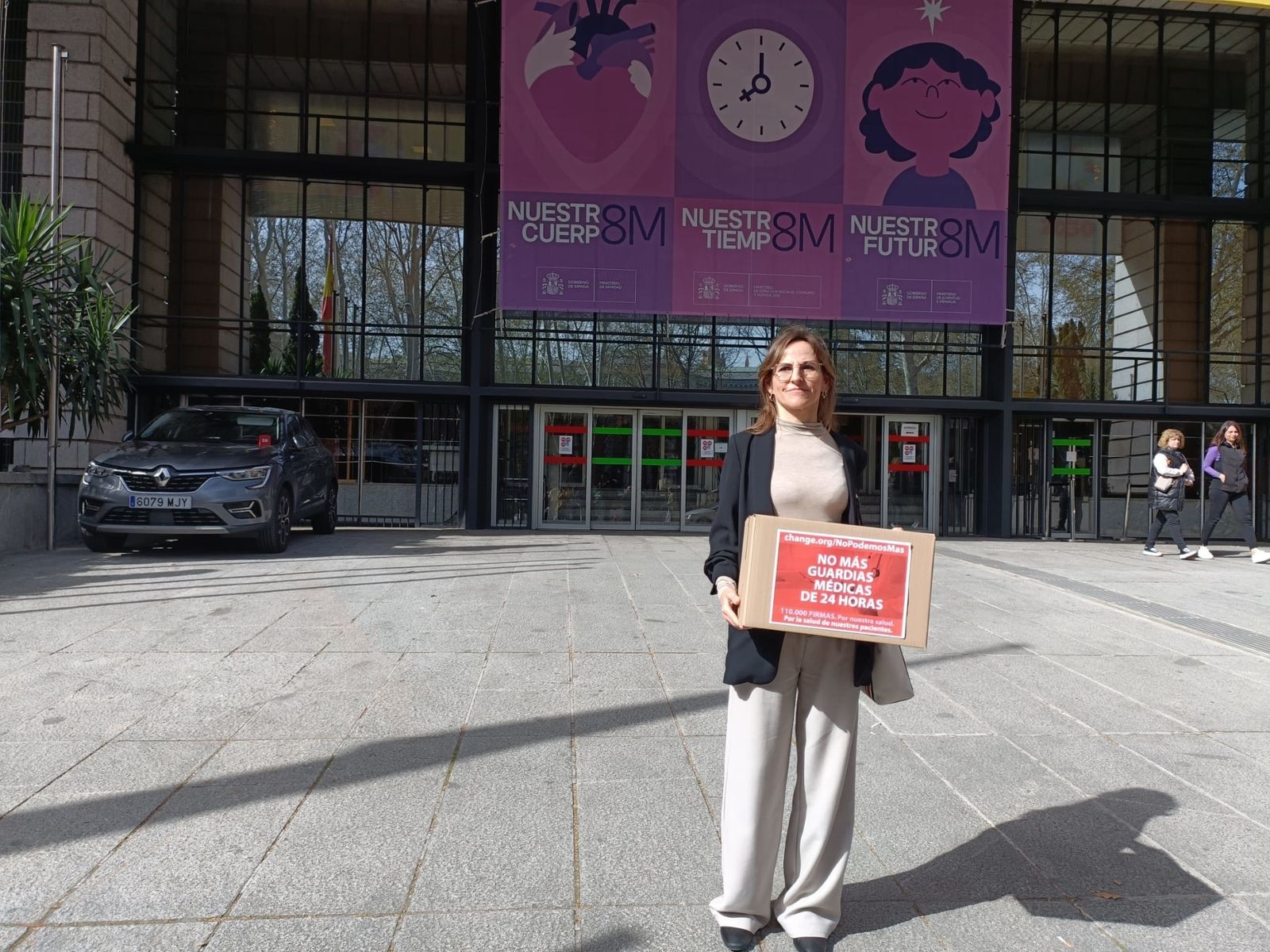 La médico que recogió 91.000 firmas contra las guardias de 24 horas se reúne con la ministra de Sanidad