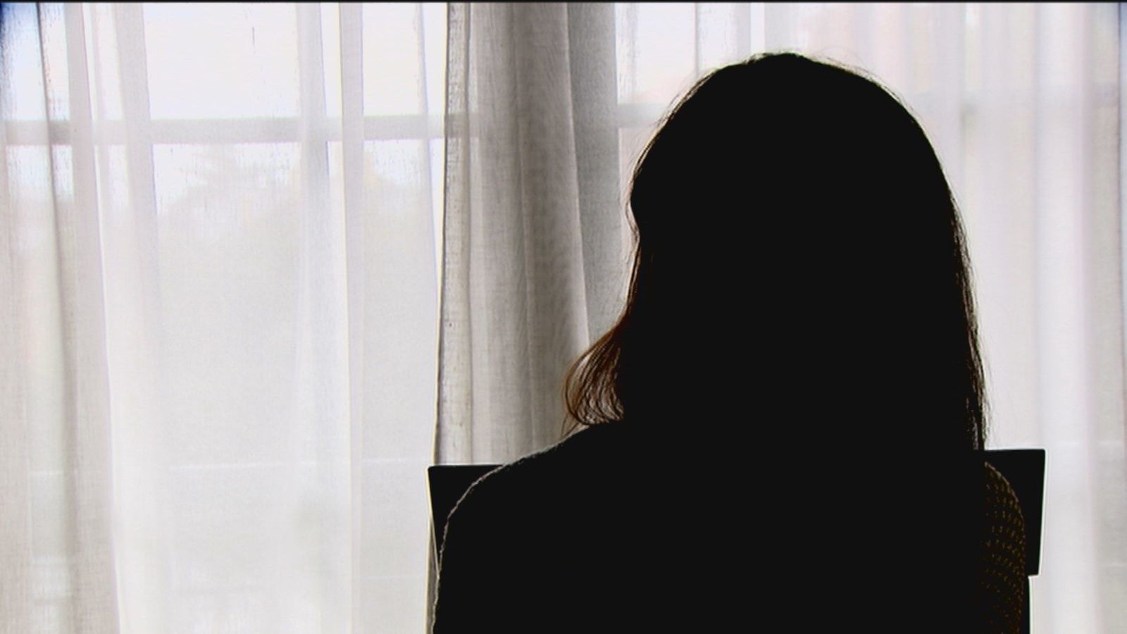 "Le pidió a mi hija que se quitara las braguitas"