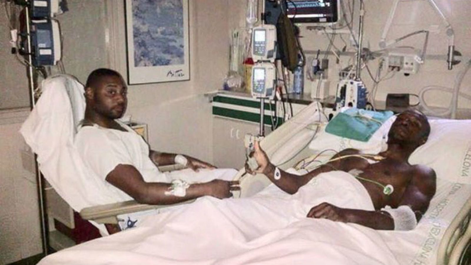 Eric Abidal junto a su primo