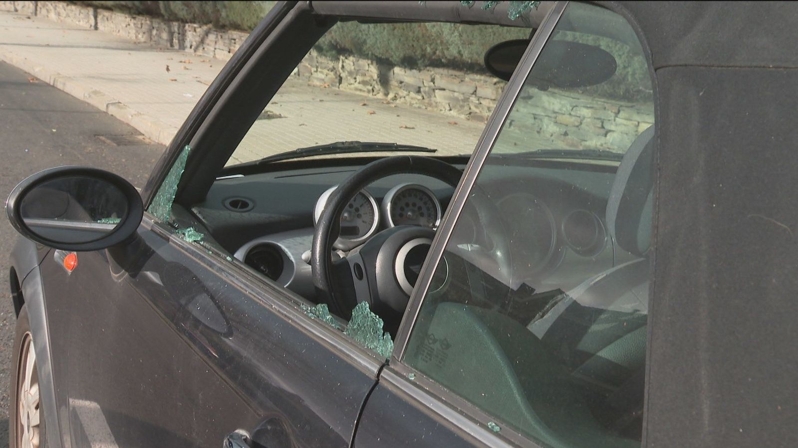 Detenidos 'in fraganti' dos jóvenes por robar en el interior de varios vehículos en Majadahonda
