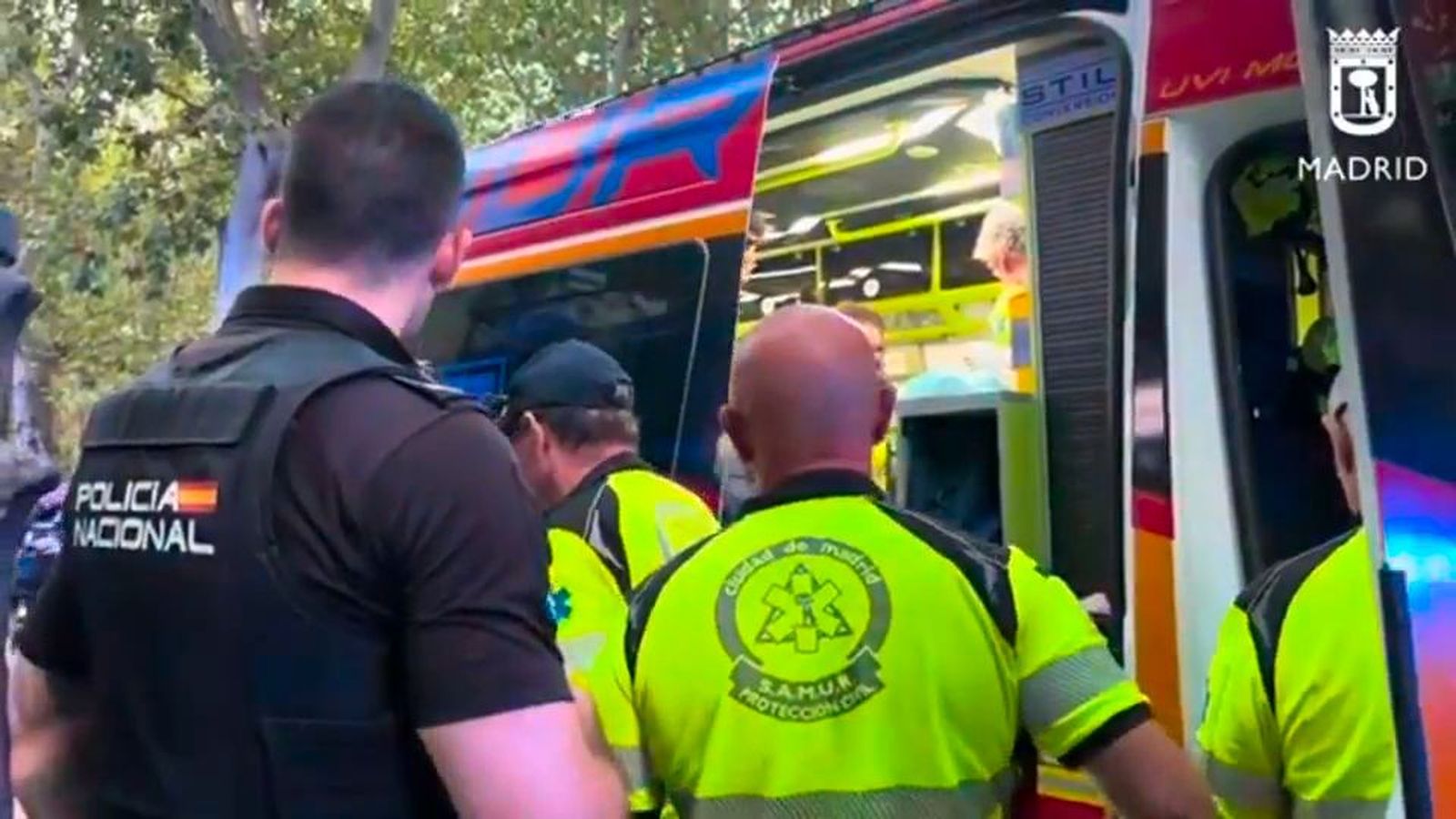 Cuatro detenidos, tres de ellos menores, por apuñalar a un hombre en Vallecas, en una reyerta entre bandas
