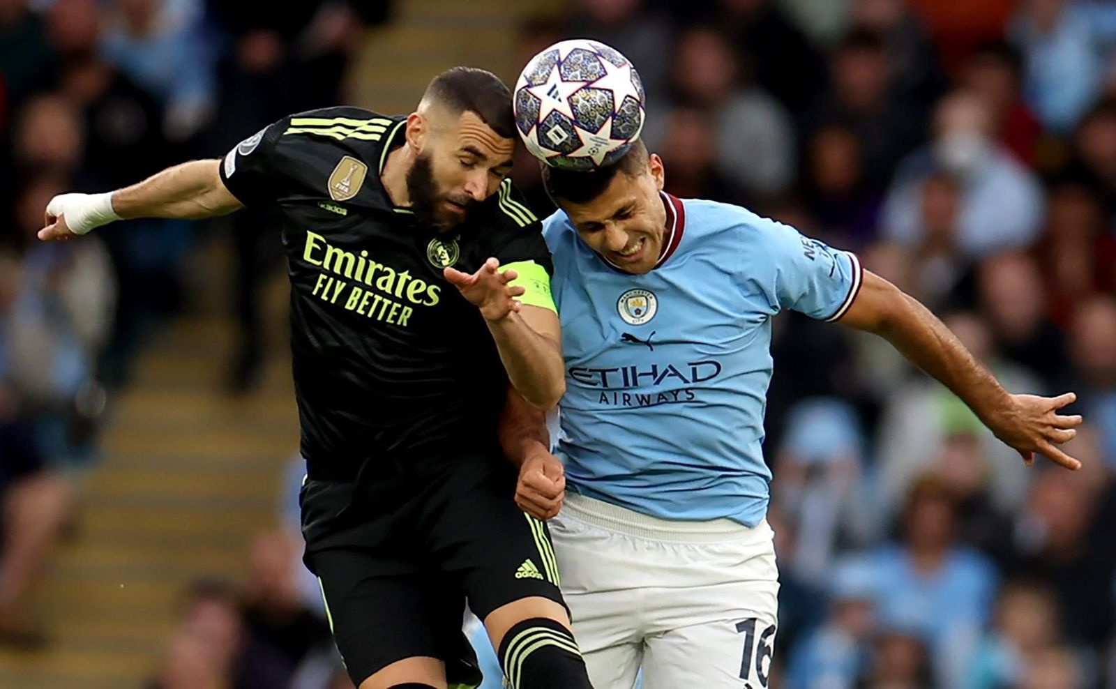 Benzema ante el Manchester City