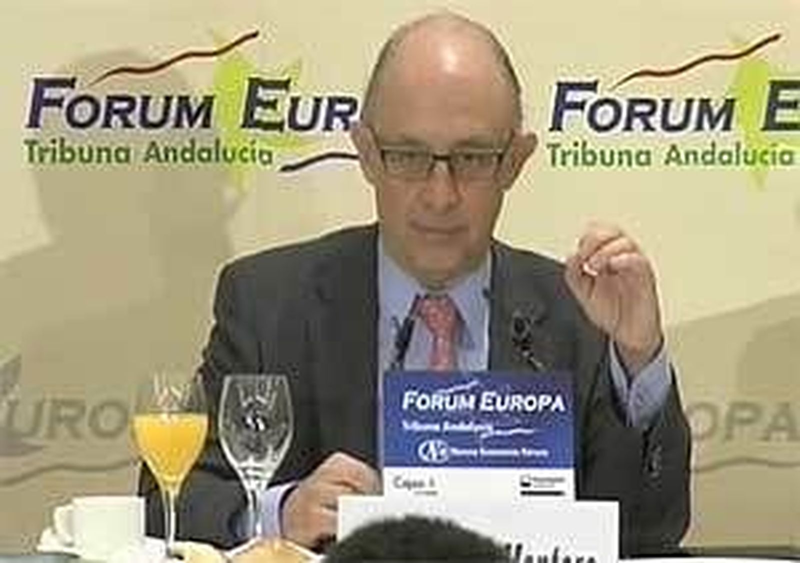 Montoro: a ninguna Comunidad "le conviene"  pedir una flexibilización del déficit