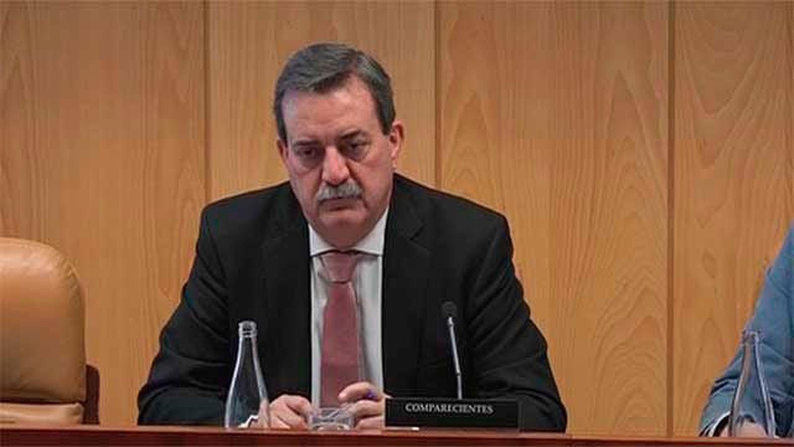 Cargos de Sanidad citados por 'prevaricación' en el concurso de ambulancias del SUMMA