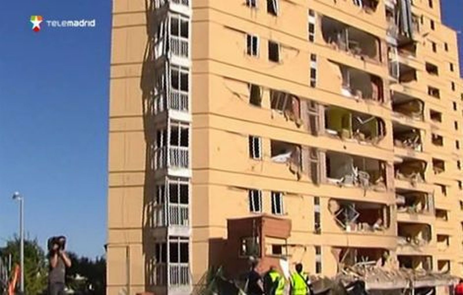 Condenan a 3.860 años a 3 etarras por atentar contra casa cuartel de Burgos